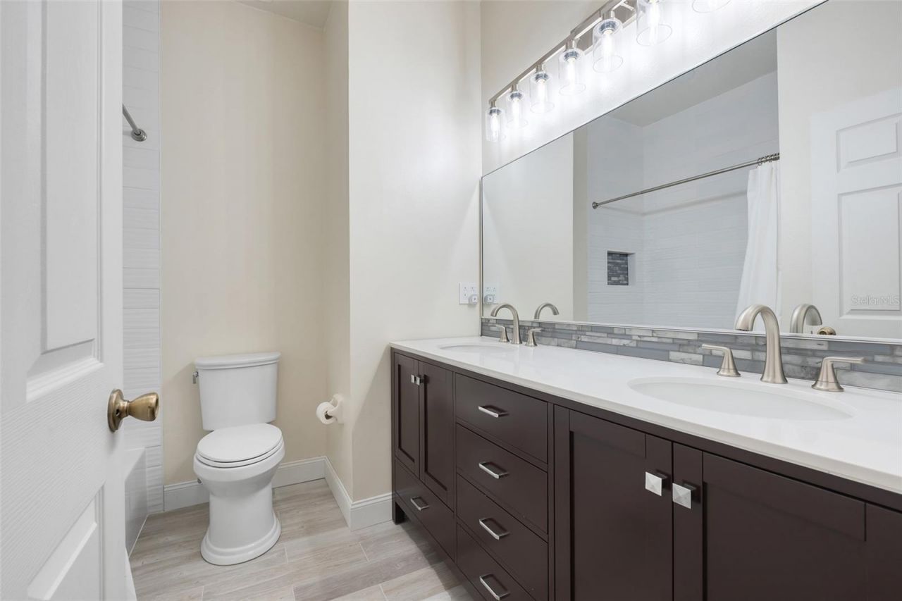 10232 Andover Point Circle , Orlando, FL 32825 Photo