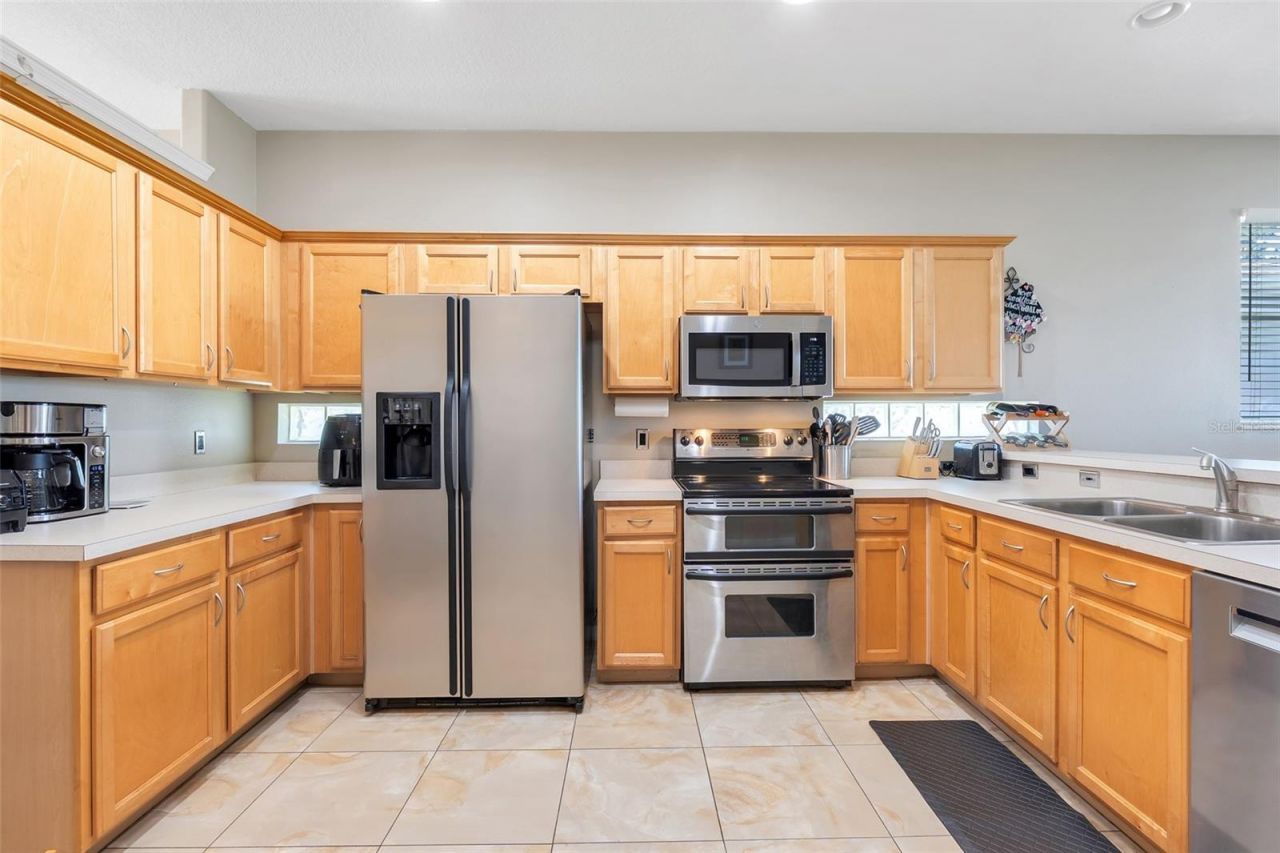 10232 Andover Point Circle , Orlando, FL 32825 Photo