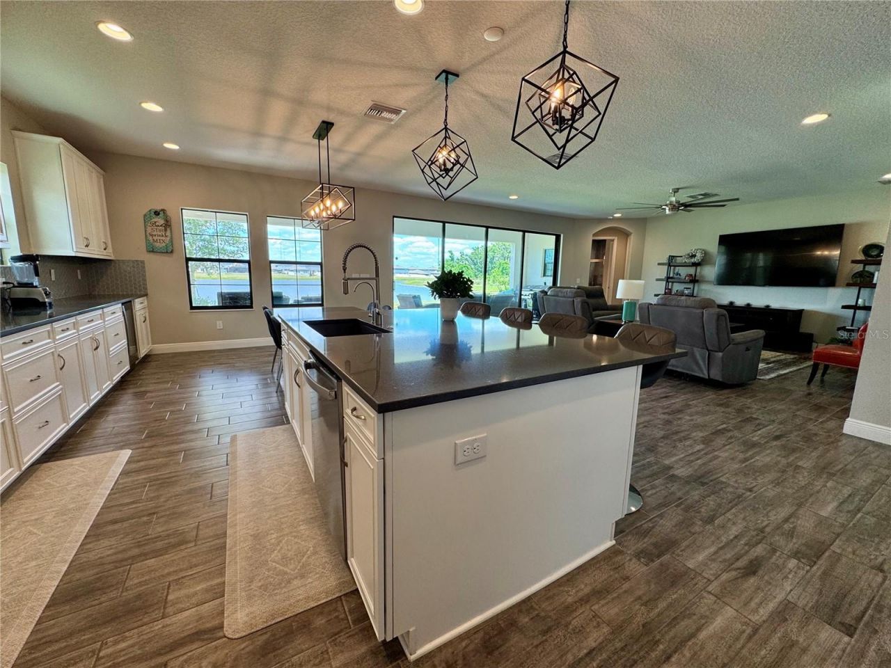 12870 Twin Bridges Drive , Riverview, FL 33579 Photo