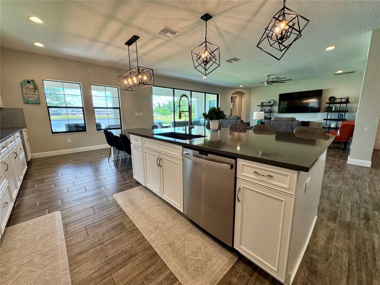 12870 Twin Bridges Drive , Riverview, FL 33579 Photo