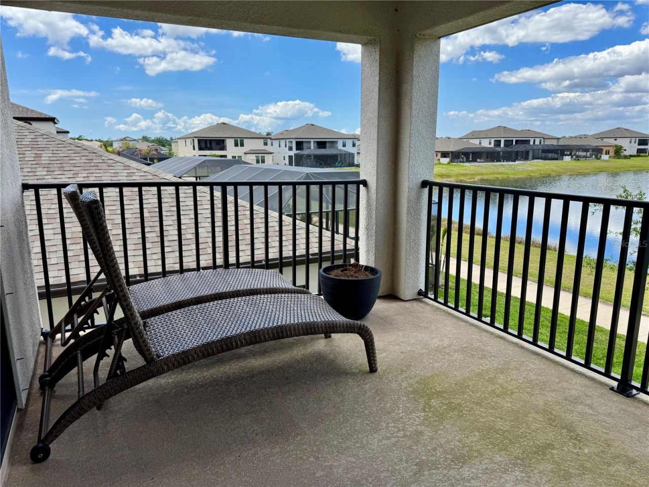 12870 Twin Bridges Drive , Riverview, FL 33579 Photo