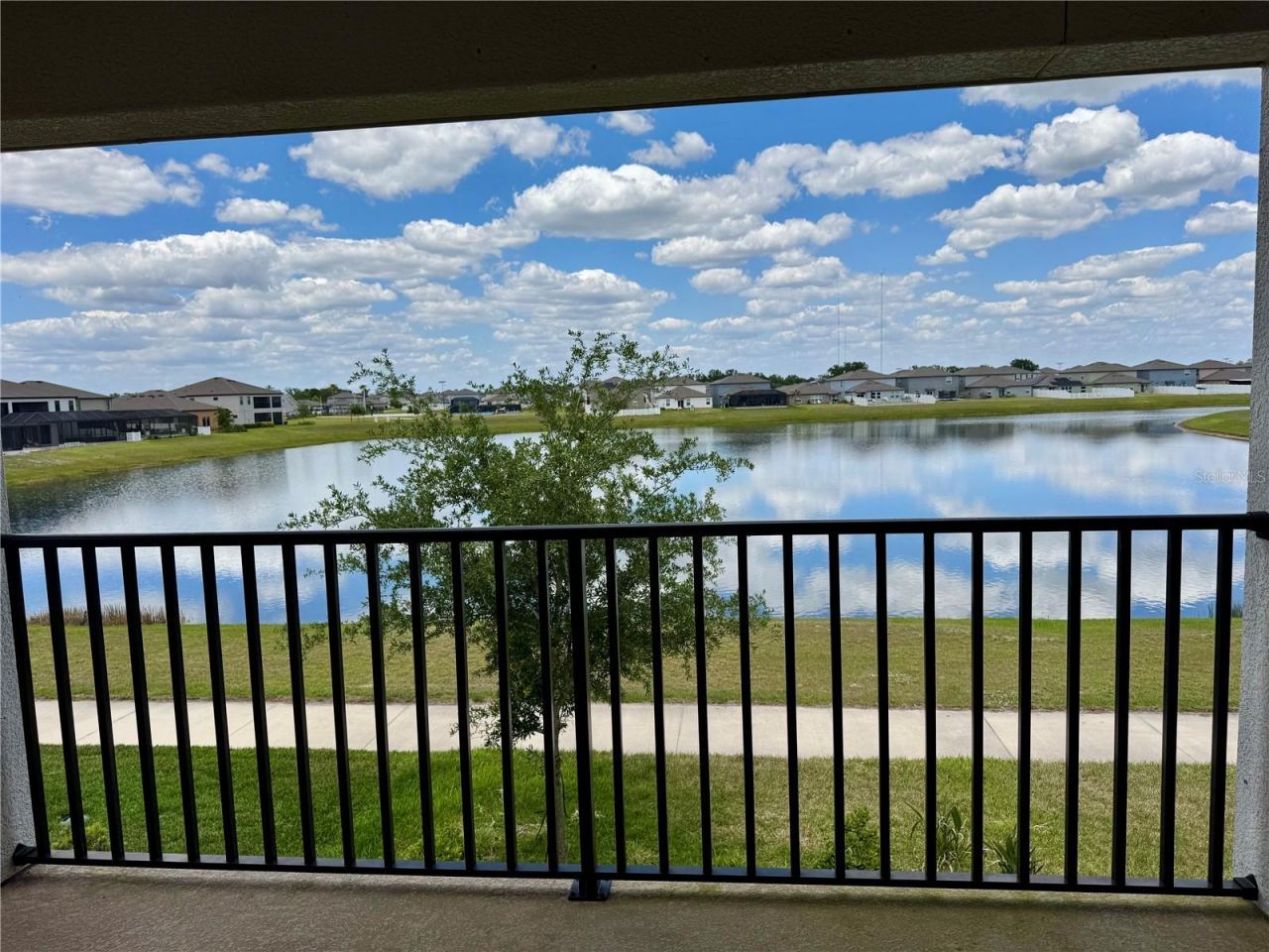 12870 Twin Bridges Drive , Riverview, FL 33579 Photo