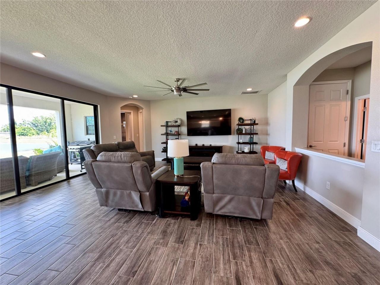 12870 Twin Bridges Drive , Riverview, FL 33579 Photo