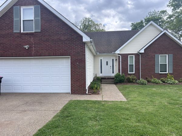 121 Brookview Cir, Goodlettsville, TN 37072