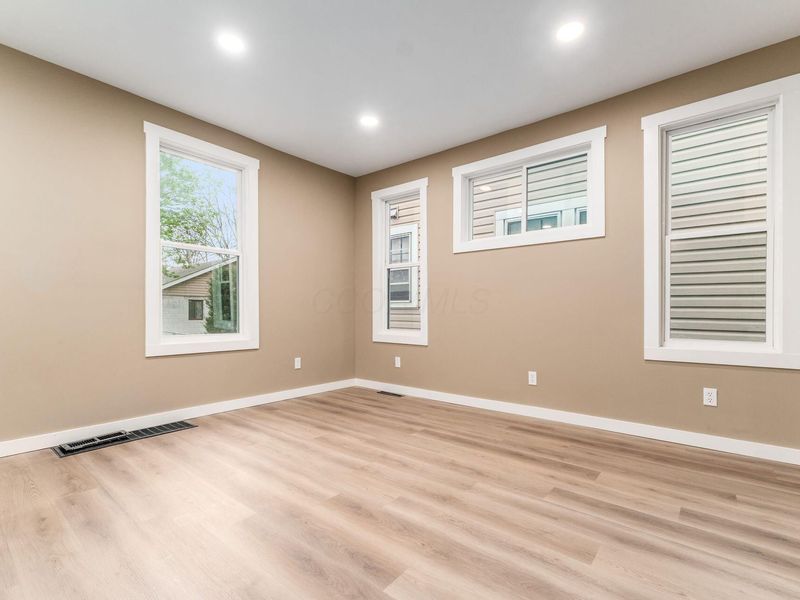 155 S Wayne Avenue , Columbus, OH 43204 Photo 14