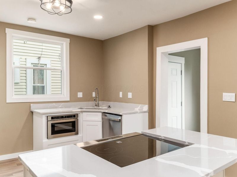 155 S Wayne Avenue , Columbus, OH 43204 Photo 18