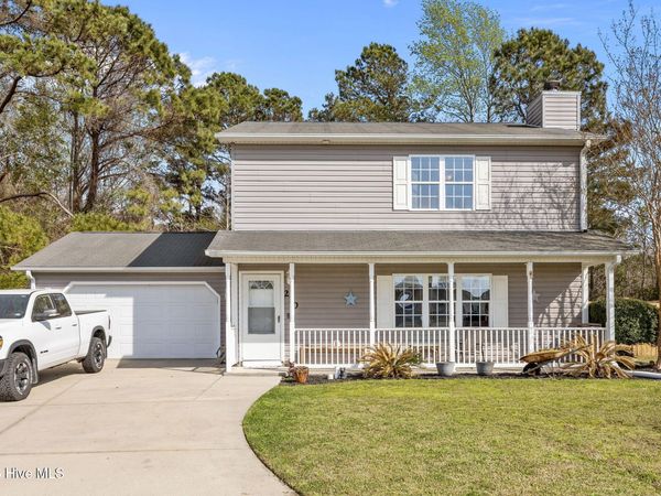 210 Bobwhite Road , Hubert, NC 28539