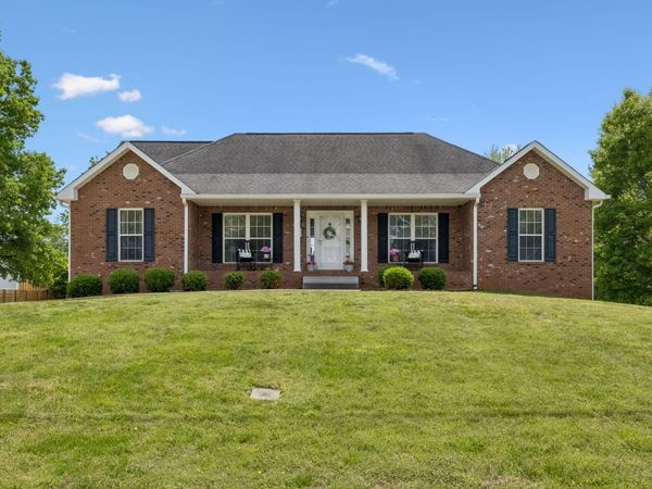 2426 Heartstone Ct, Clarksville, TN 37043
