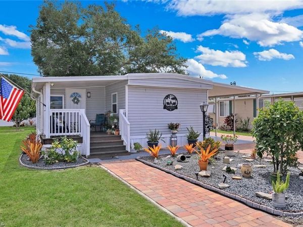 27365 Joann DR, BONITA SPRINGS, FL 34135