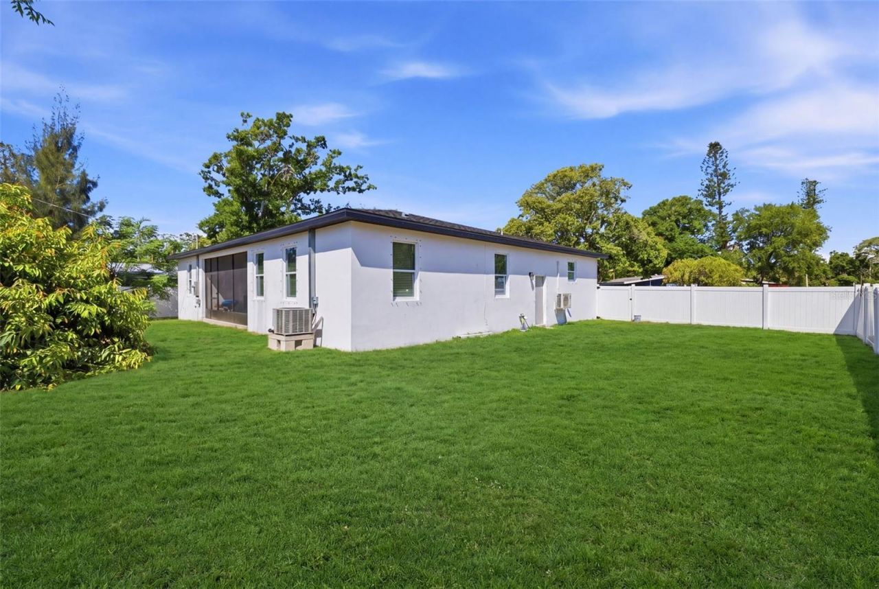 4401 Cobia Drive Se, Saint Petersburg, FL 33705 Photo