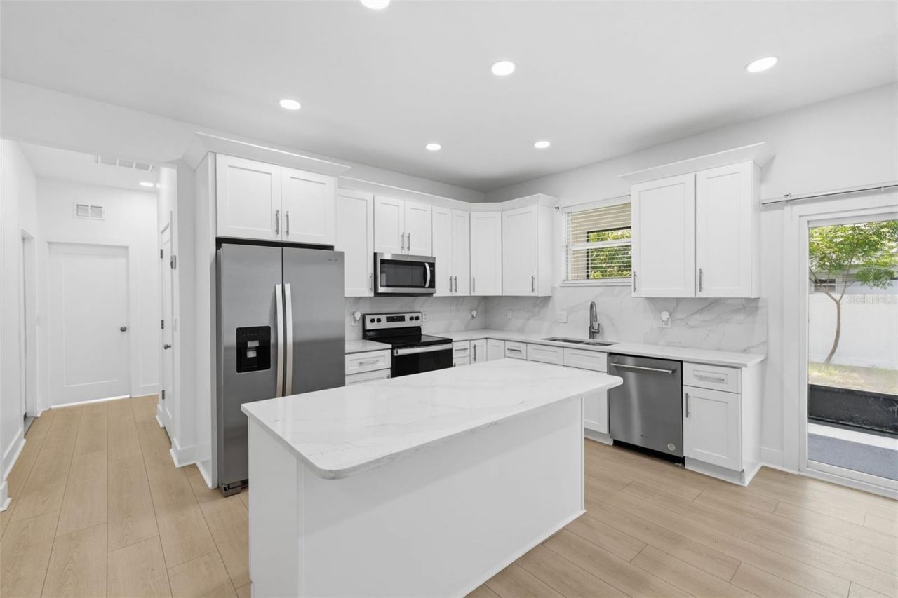 4401 Cobia Drive Se, Saint Petersburg, FL 33705 Photo