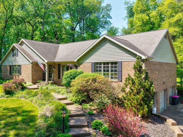 4077 Frame Road, Newburgh, IN 47630