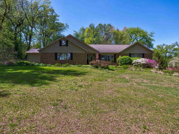 4077 Frame Road, Newburgh, IN 47630