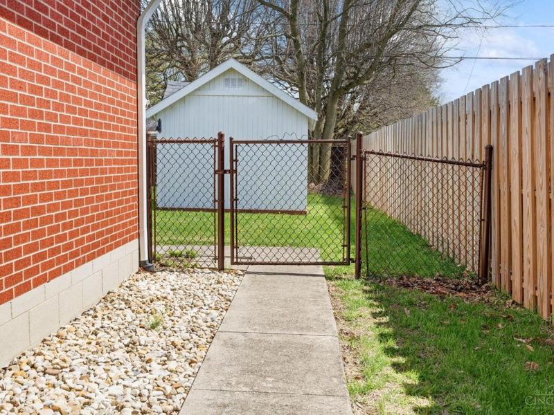 686 Kathryn Drive, Wilmington, OH 45177 Photo 3