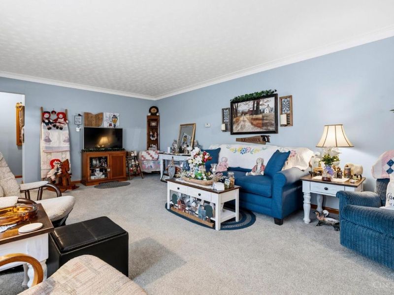 686 Kathryn Drive, Wilmington, OH 45177 Photo 9