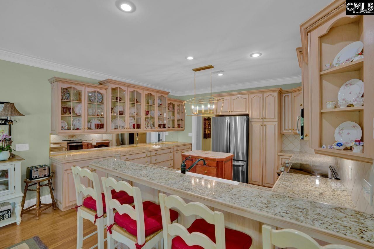 450 Oxenbridge Way Photo 34