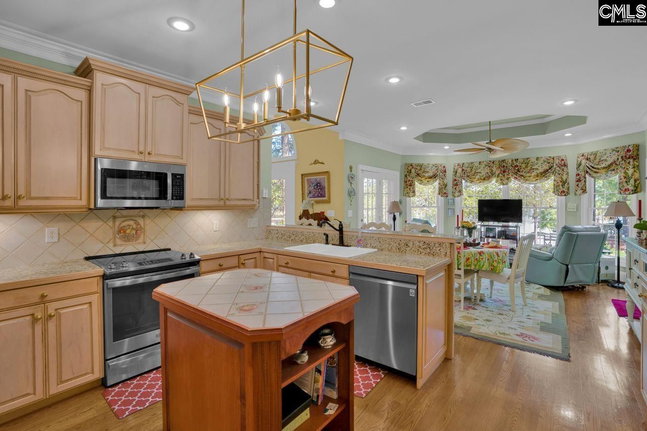 450 Oxenbridge Way Photo 36