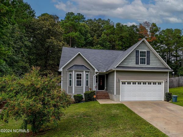 279 Smokey Mountain Drive , Raeford, NC 28376