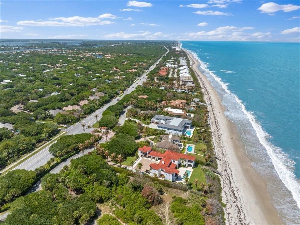 120 N White Jewel Court, Vero Beach, FL 32963 Photo