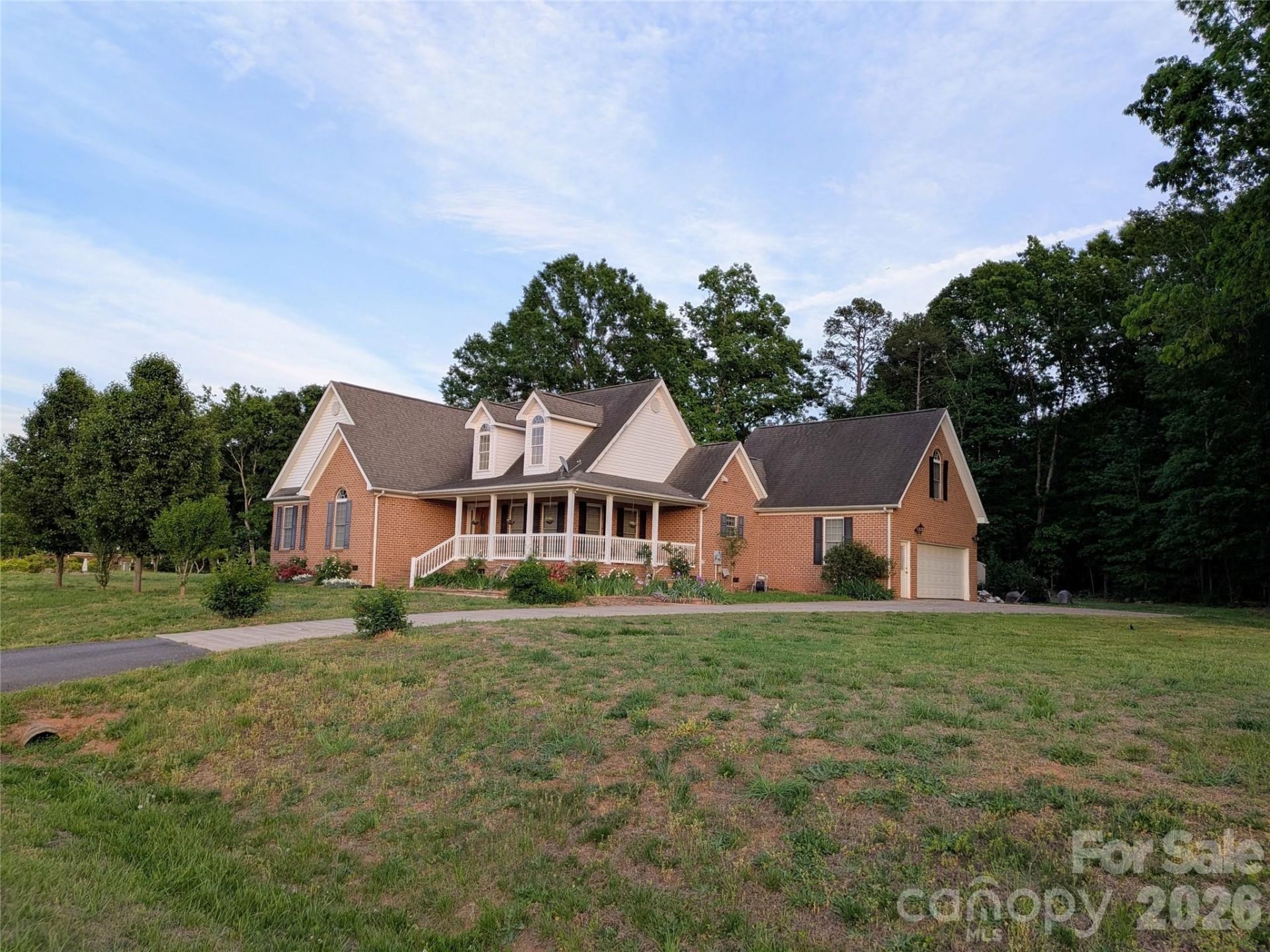 112 Hancock Crossing , Clover, SC 29710 Main Photo