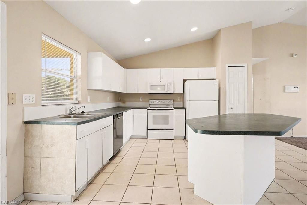 1209 SW 39th St , Cape Coral, FL 33914 Photo