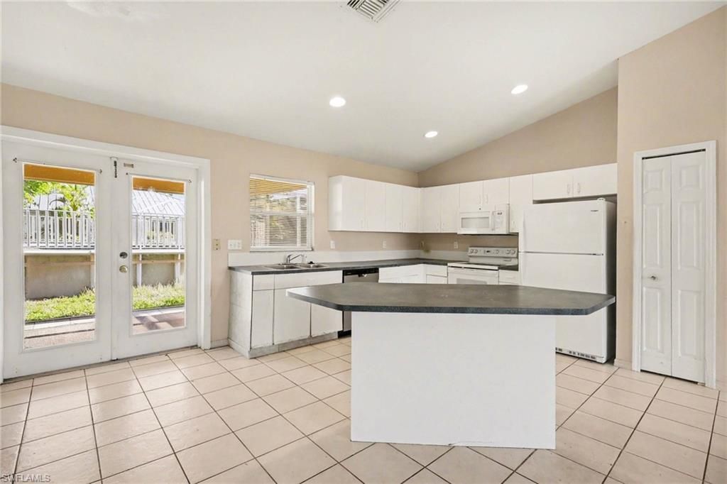 1209 SW 39th St , Cape Coral, FL 33914 Photo