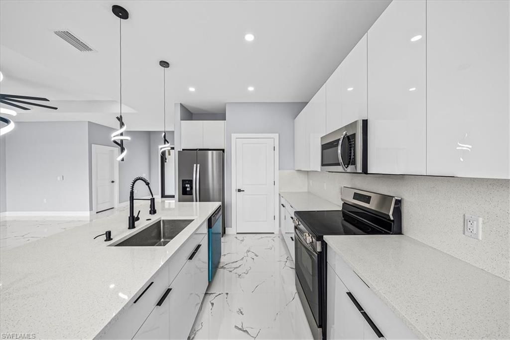 2803 48th St Sw, Lehigh Acres, FL 33976 Photo