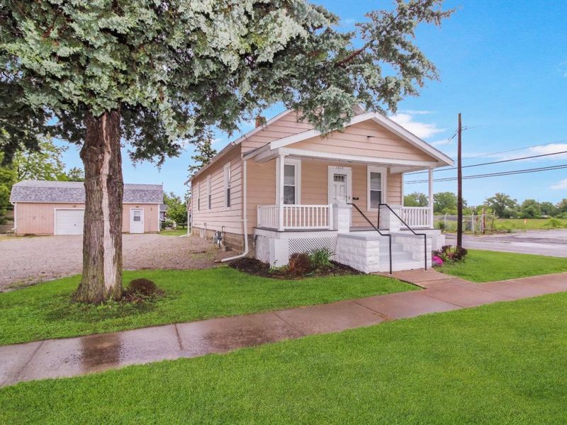 1515 E 3rd Street, Port Clinton, OH 43452 Photo 2