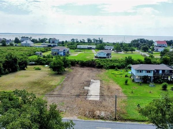 5115 JEAN LAFITTE Boulevard , Lafitte, LA 70067