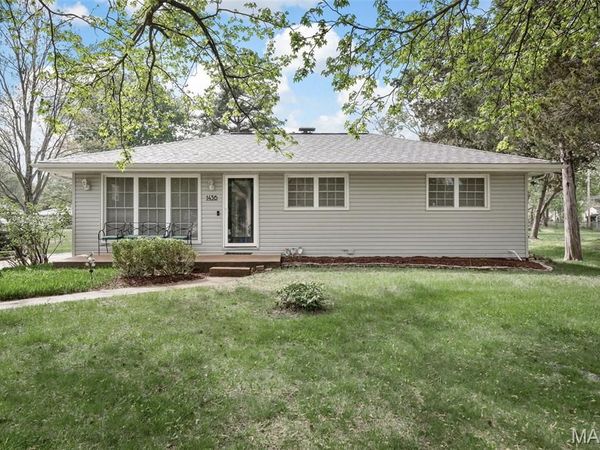 1436 Marsh Avenue , Ellisville, MO 63011