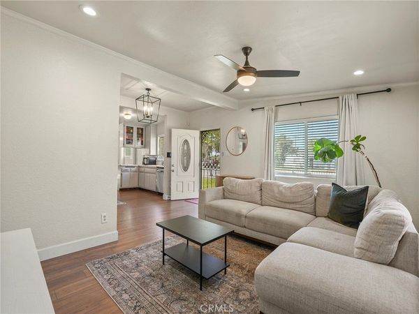 13478 Fanshaw Avenue , Paramount, CA 90723