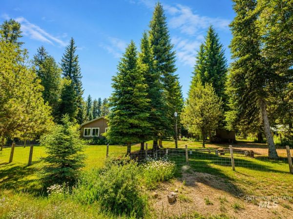 106 Forest Place, Donnelly, ID 83615