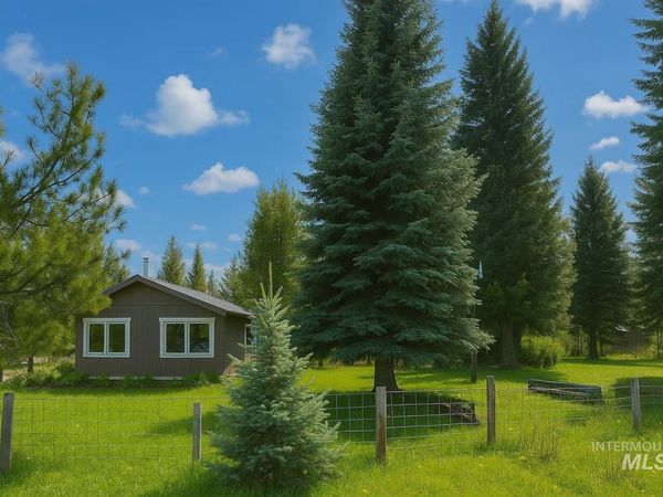 106 Forest Place, Donnelly, ID 83615