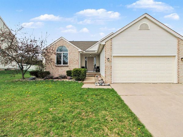 509 Marblewood Lane, Saline, MI 48176