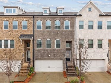 2247 Pink Hawthorn Dr, Buford, GA 30518