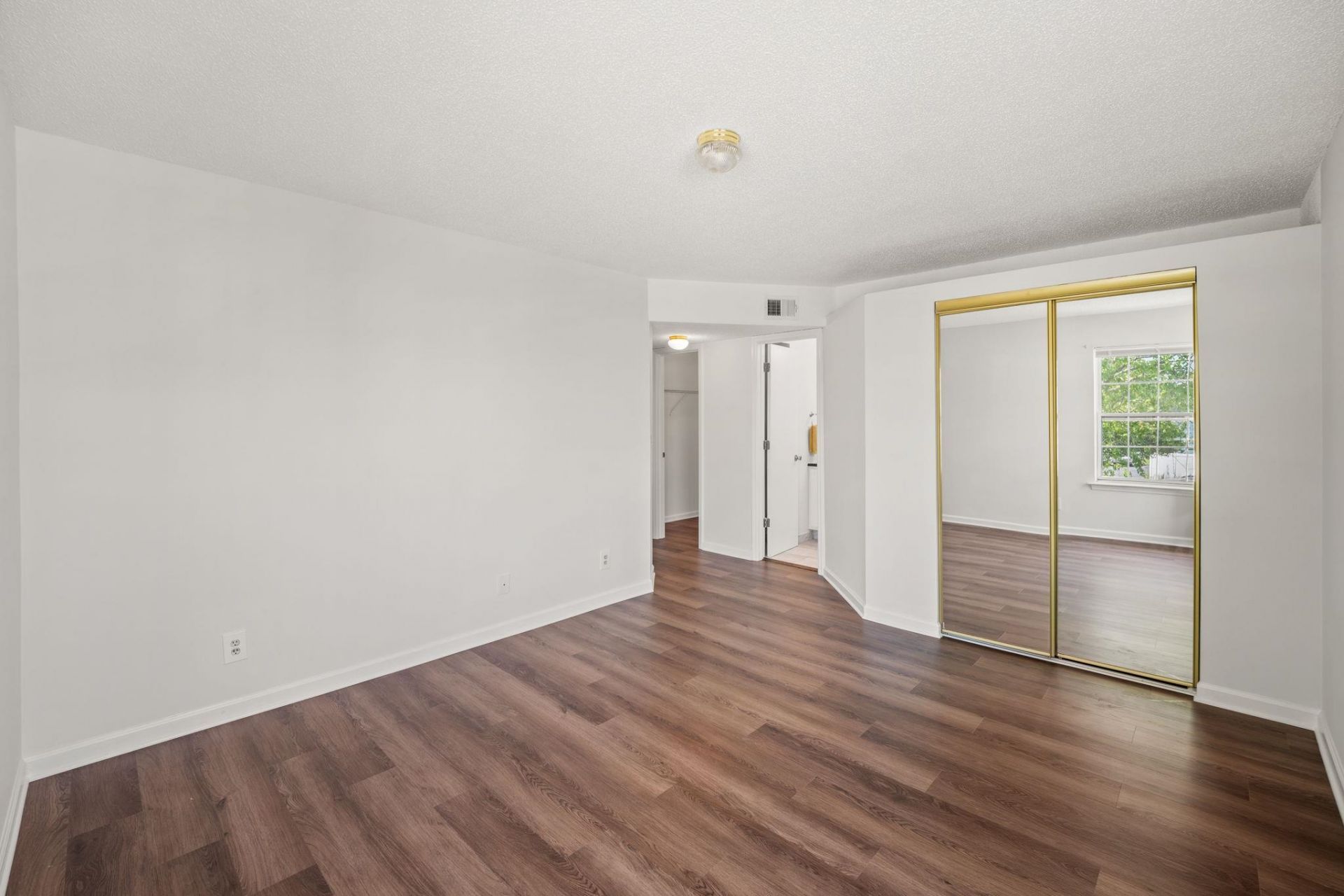 8861 Duckview Dr. Photo 23