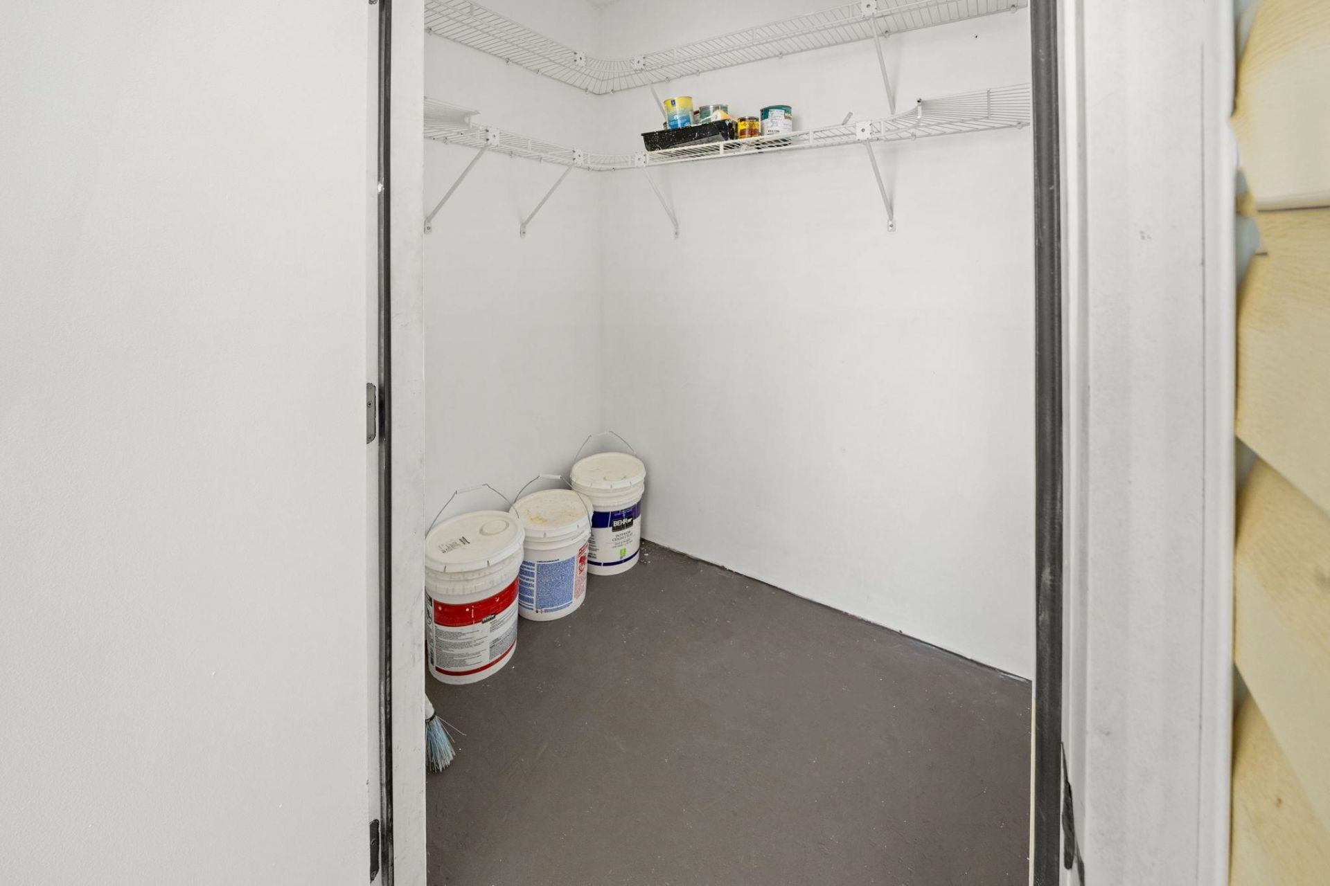 8861 Duckview Dr. Photo 28