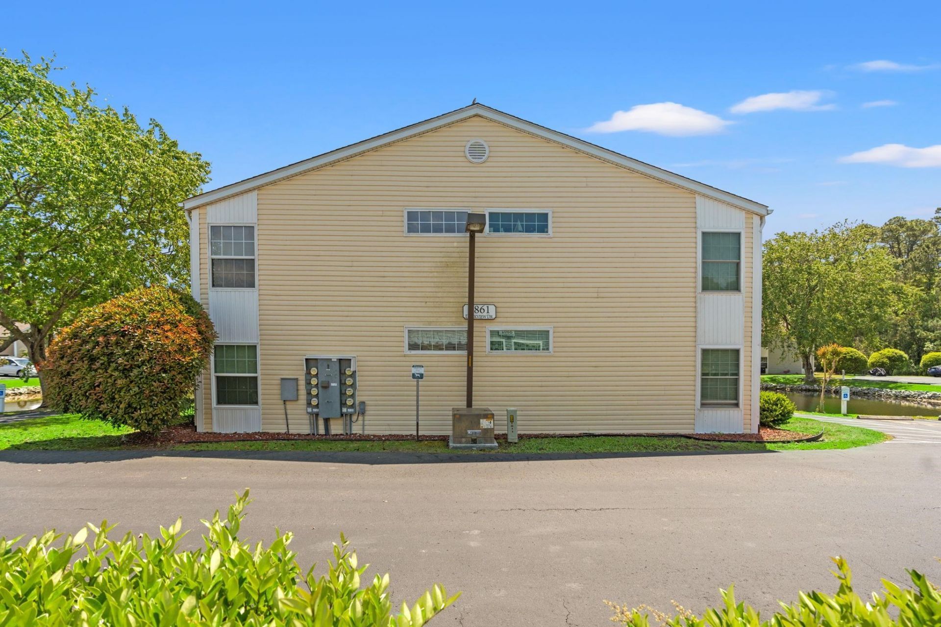 8861 Duckview Dr.  Photo 32