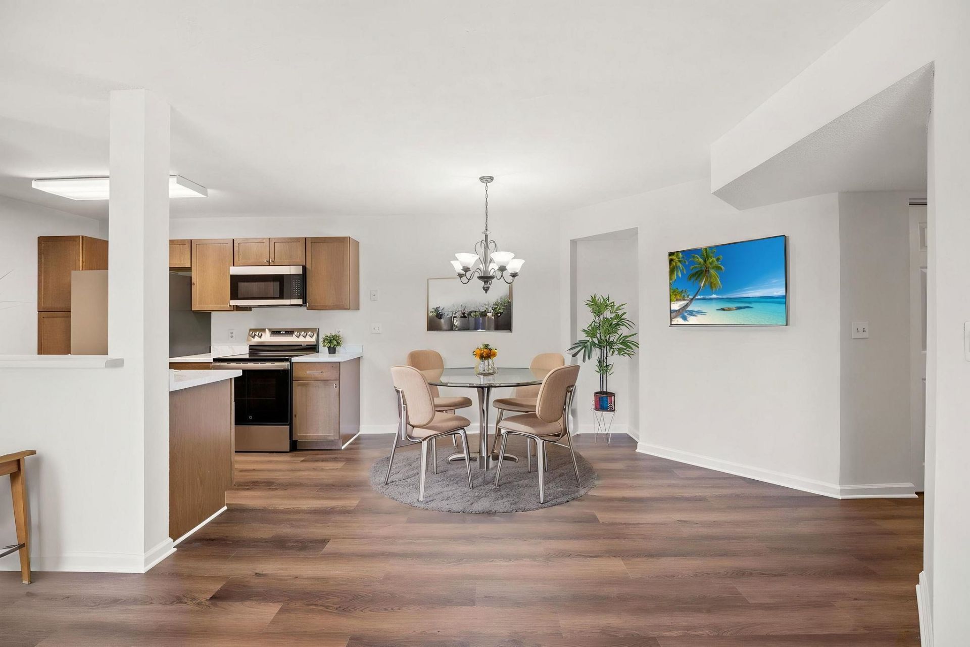 8861 Duckview Dr. Photo 8