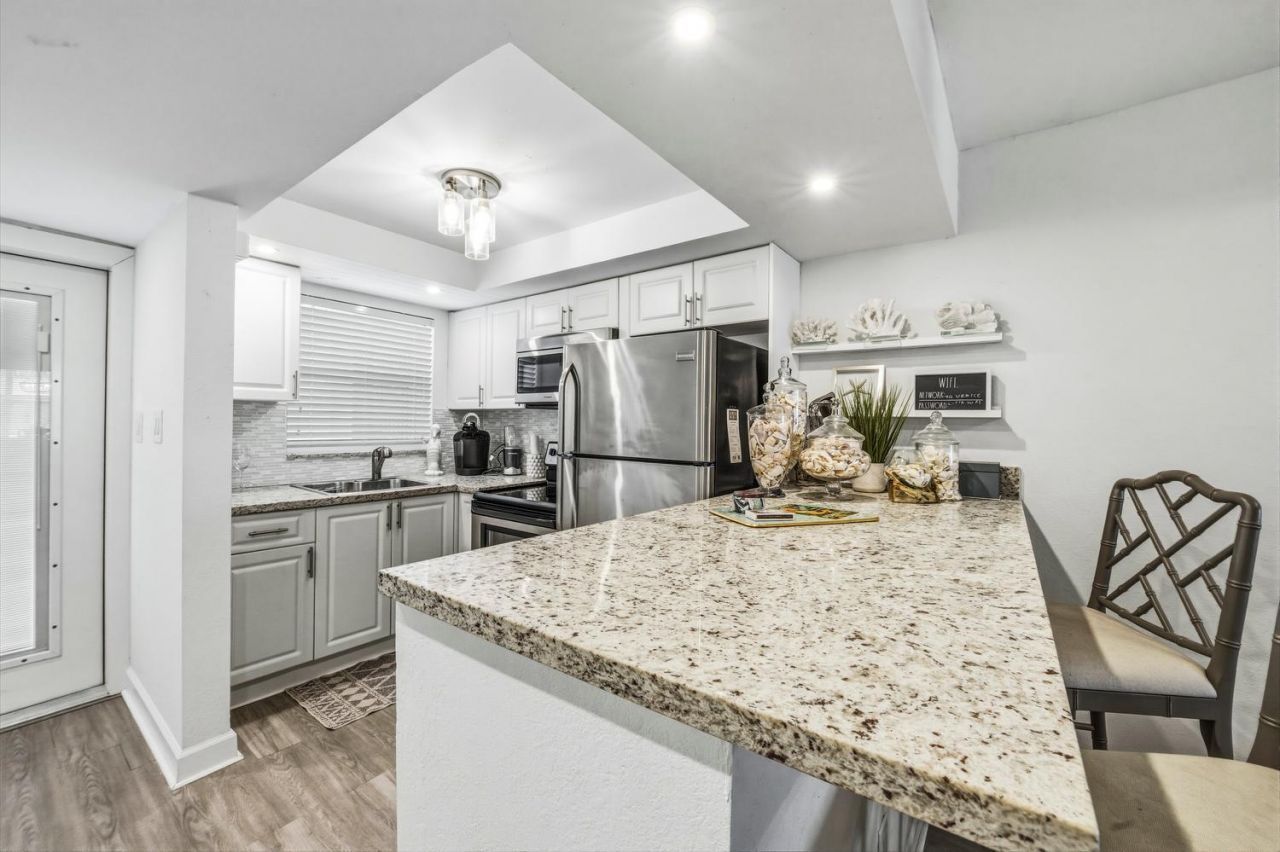 40 Isle Of Venice Drive, Unit 9, Fort Lauderdale, FL 33301 Photo