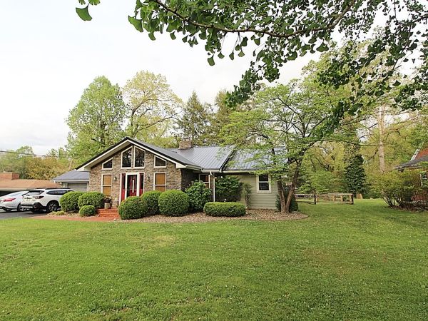 107 Mount Savage , Ashland, KY 41101