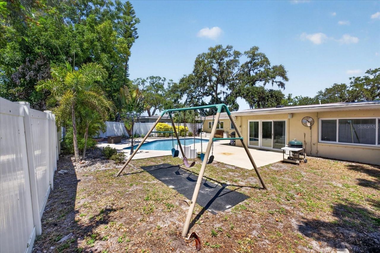 3067 Kapok Kove Drive, Clearwater, FL 33759 Photo