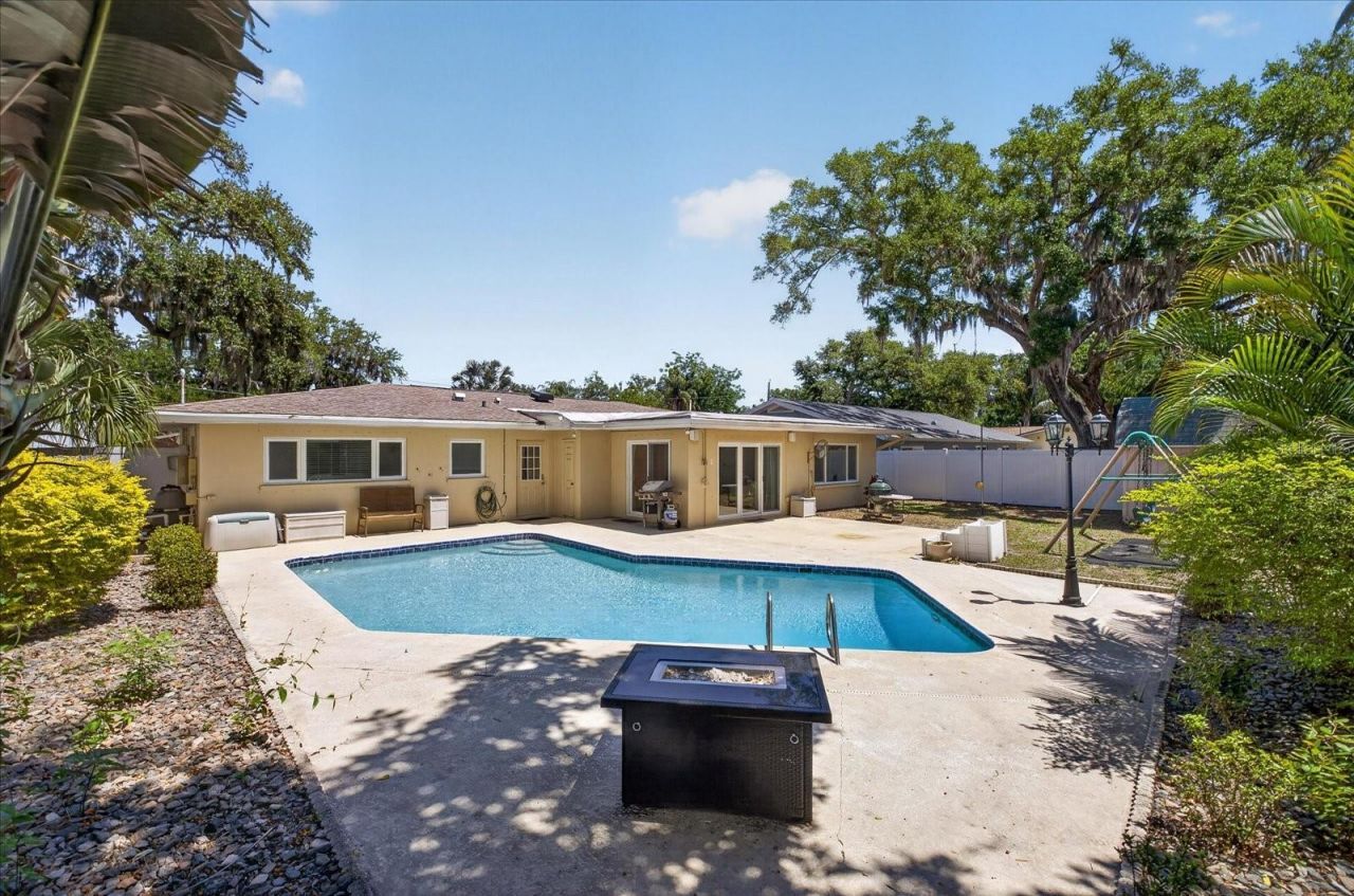 3067 Kapok Kove Drive, Clearwater, FL 33759 Photo