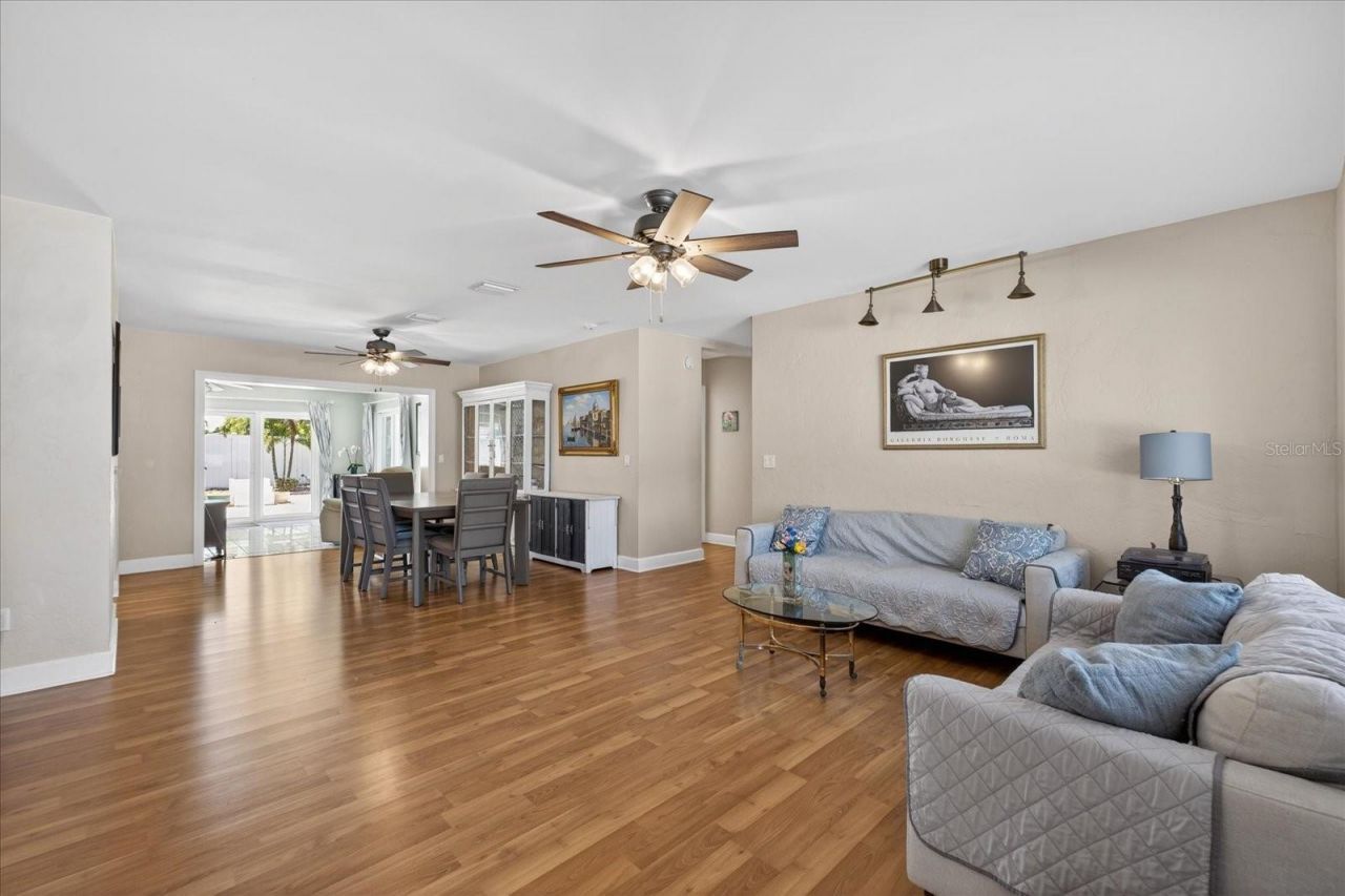 3067 Kapok Kove Drive, Clearwater, FL 33759 Photo