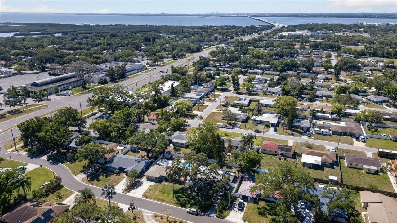 3067 Kapok Kove Drive, Clearwater, FL 33759 Photo