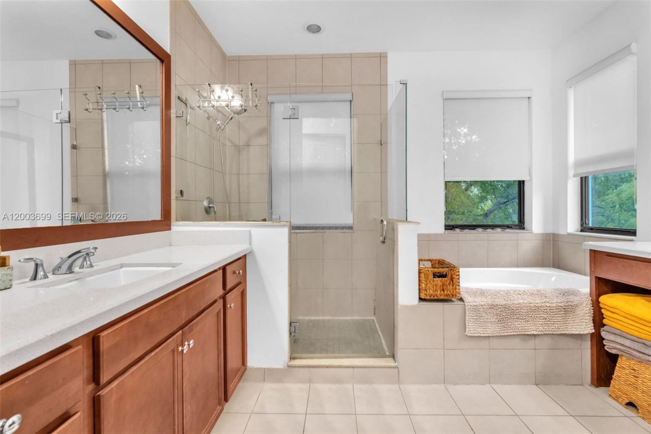 3575 W 97th St, Hialeah, FL 33018 Photo