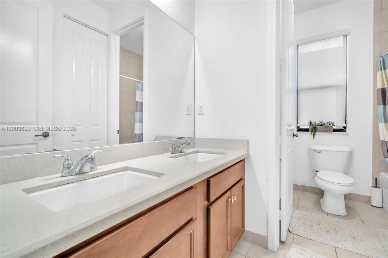 3575 W 97th St, Hialeah, FL 33018 Photo