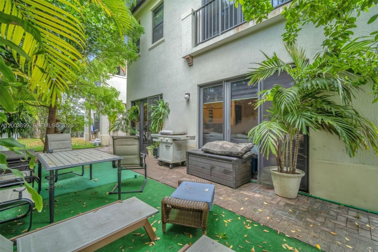 3575 W 97th St, Hialeah, FL 33018 Photo