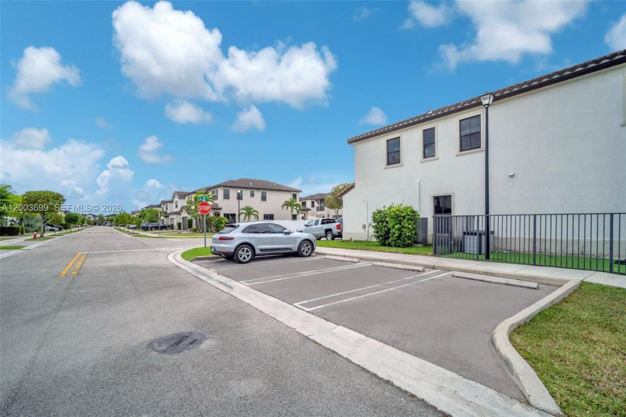 3575 W 97th St, Hialeah, FL 33018 Photo