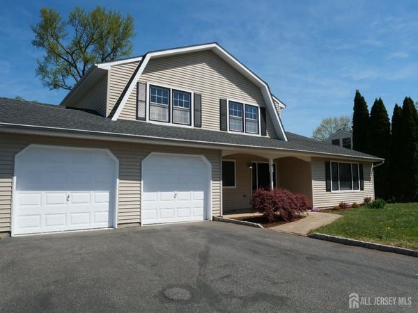 4 Visco Drive, Edison, NJ 08820